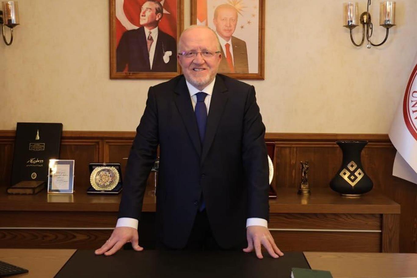 Aydın: "Ayasofya’nın cami olarak açılması İstanbul’un İslam şehri olduğunu tescilleyecek" Aydın: "Ayasofya’nın cami olarak açılması İstanbul’un İslam şehri olduğunu tescilleyecek"